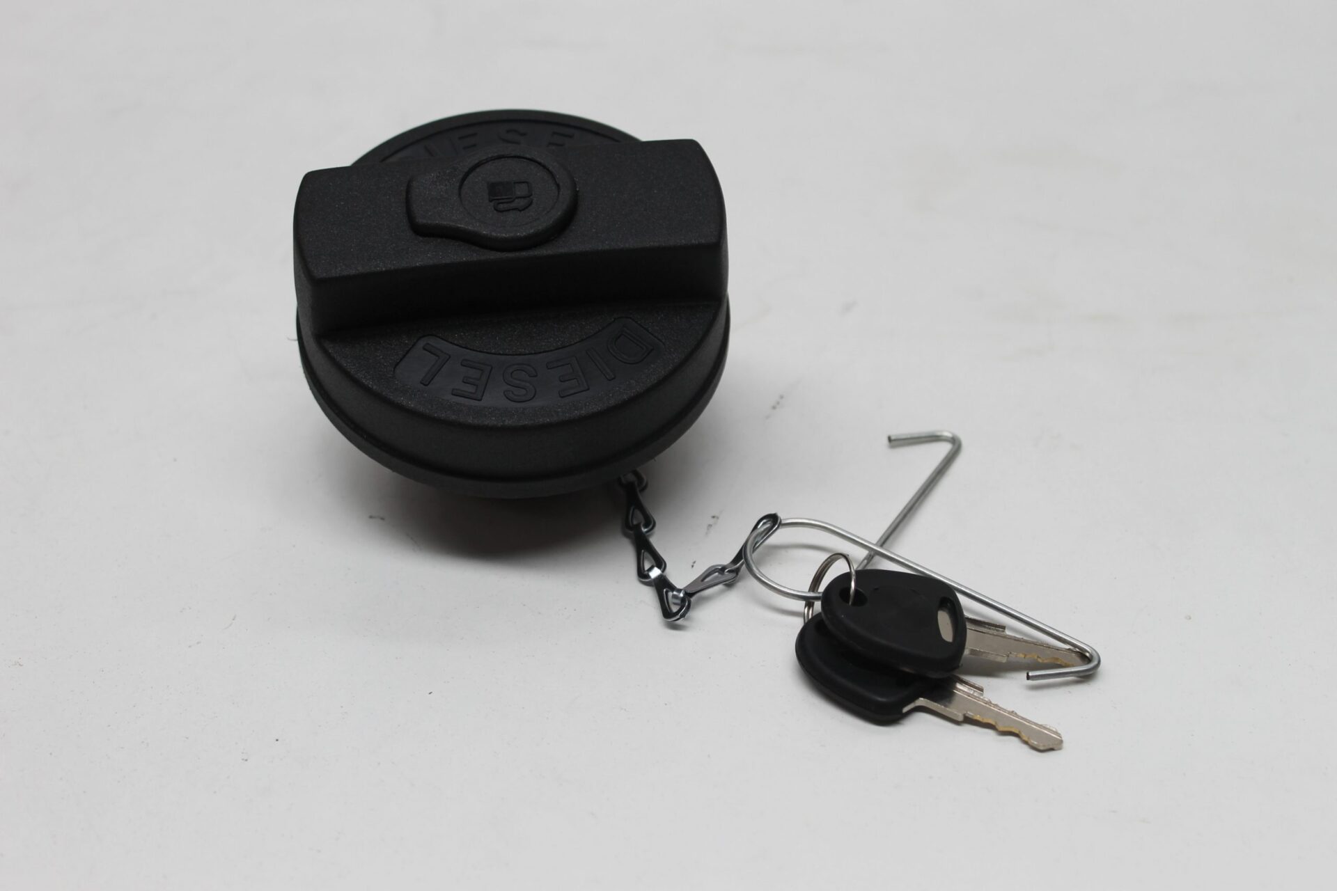 4280585M1, Fuel Cap, Massey Ferguson Tractors, Ned Murphy Tractors Ltd.