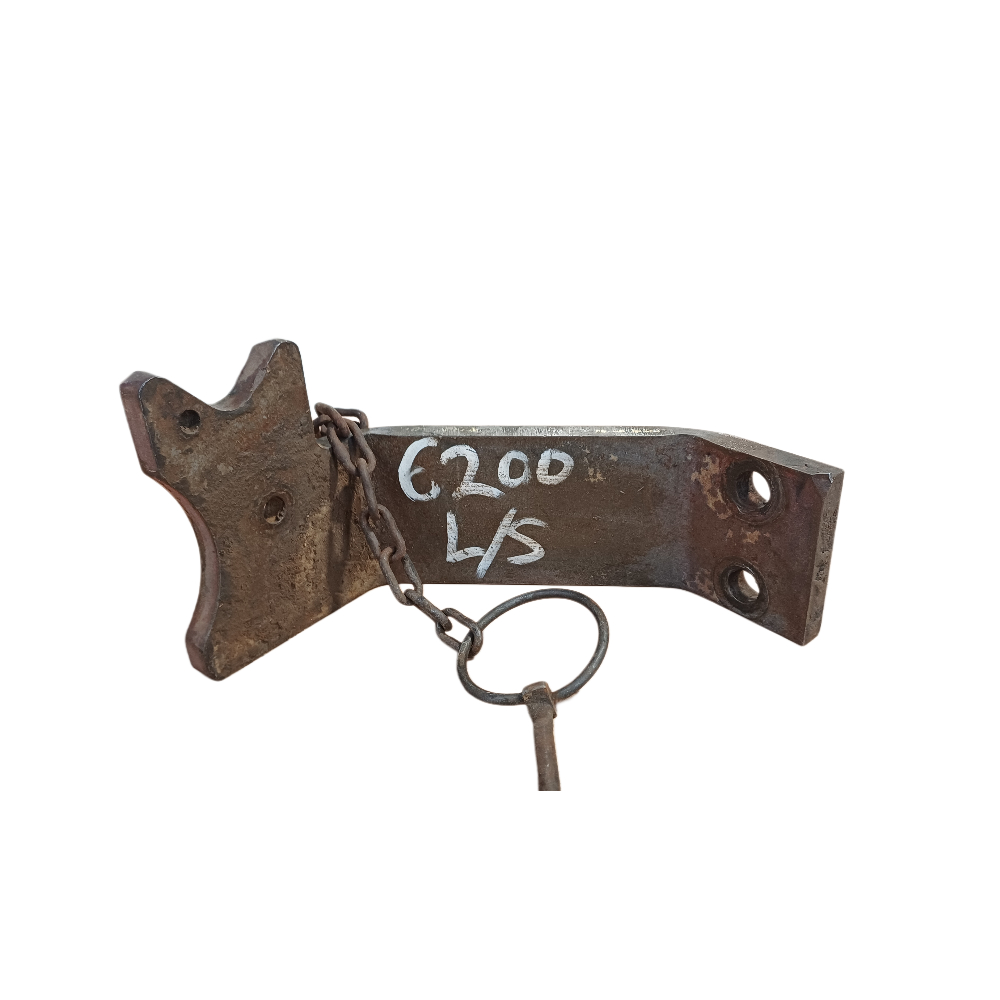 Support 3786245M1, Massey Ferguson Tractors, Ned Murphy Tractors Ltd.