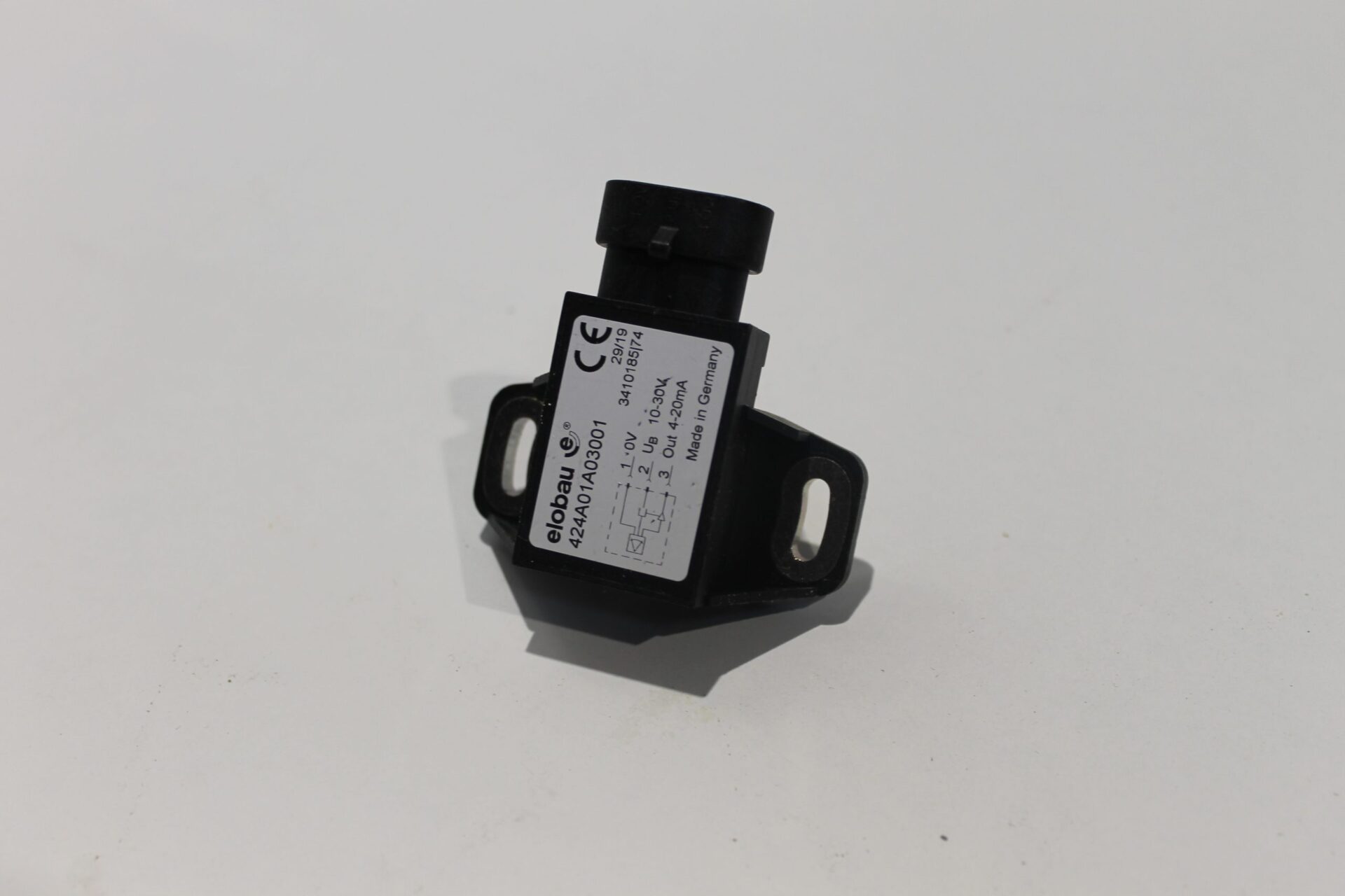 Sensor 4WD Carraro Axle, 3785555M3, Massey Ferguson Tractors, Ned Murphy Tractors Ltd.