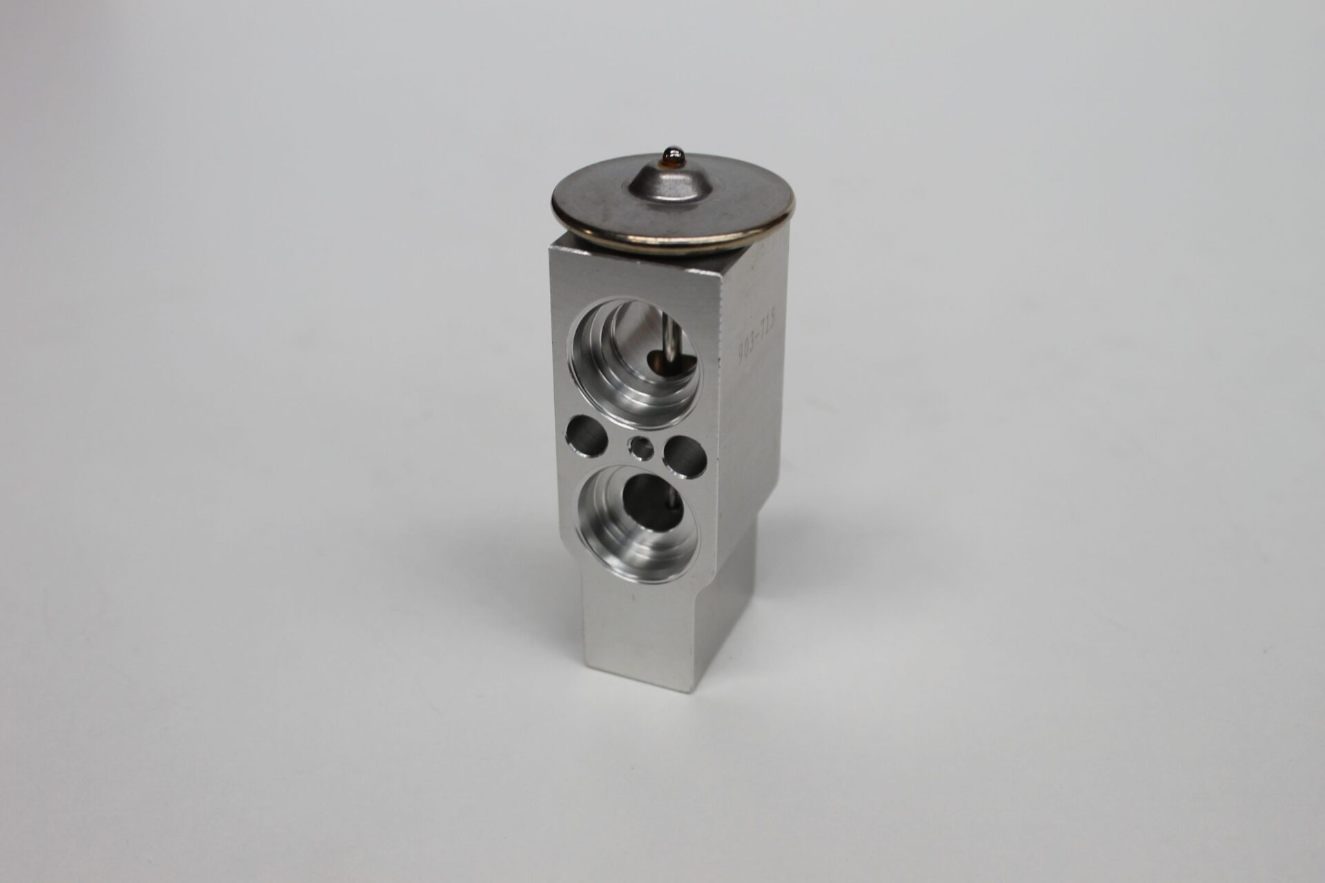 3902334M91, Air Conditioning Regulator, Massey Ferguson Tractors, Ned Murphy Tractors Ltd.