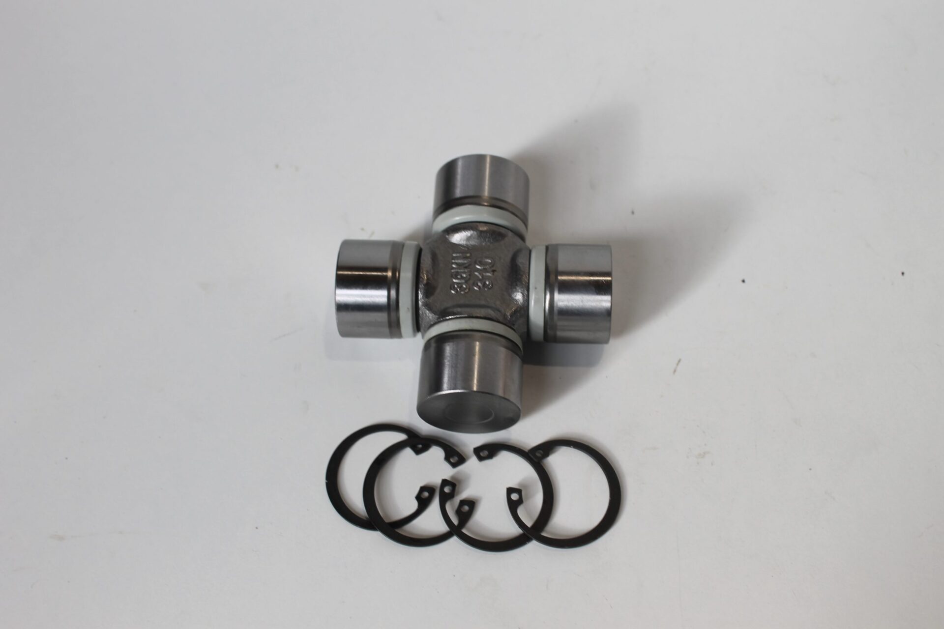 3903701M1, Carraro 4WD Axle Universal Joint, Massey Ferguson Tractors, Ned Murphy Tractors Ltd.