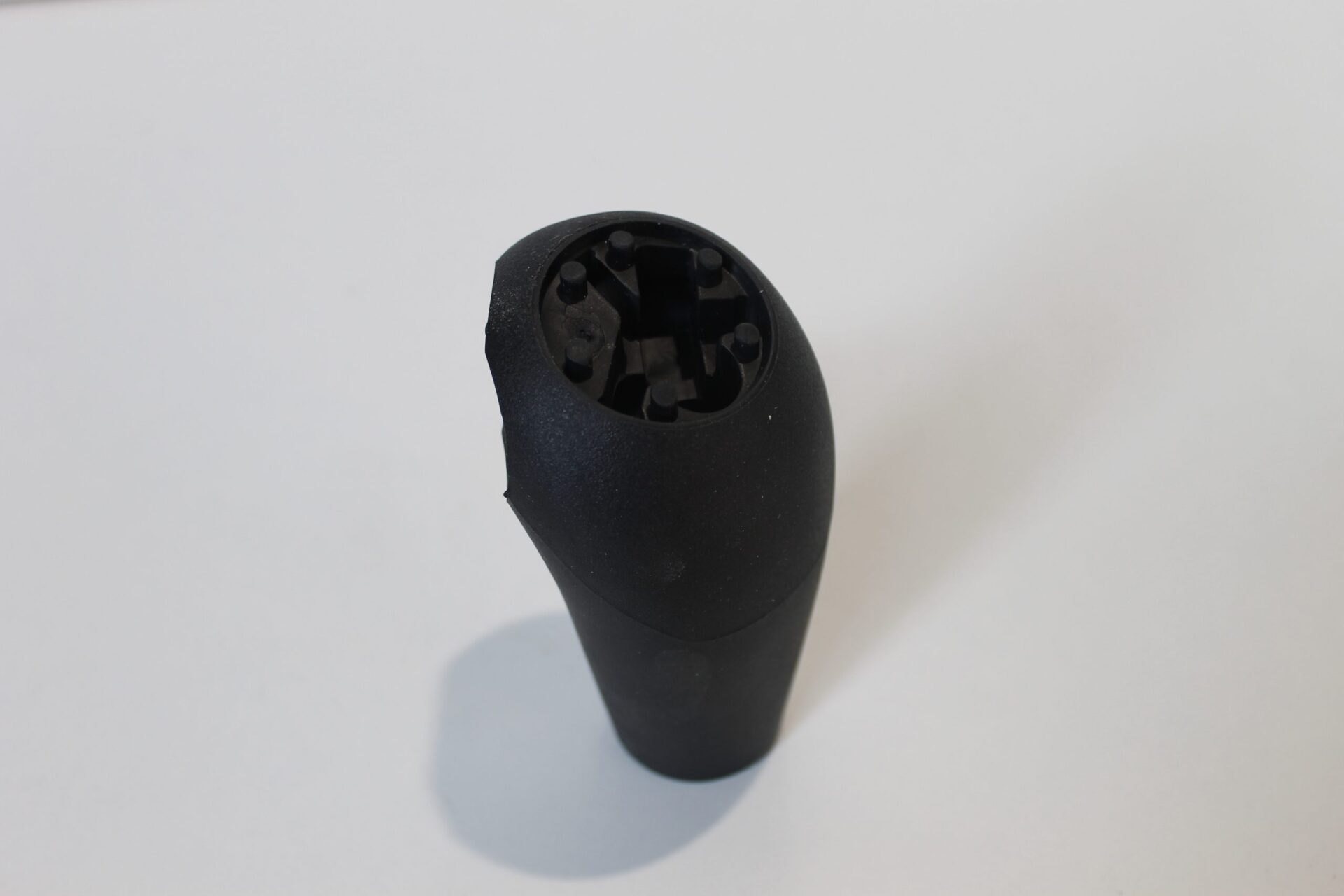 Gear Knob 4273176M1 - Image 2