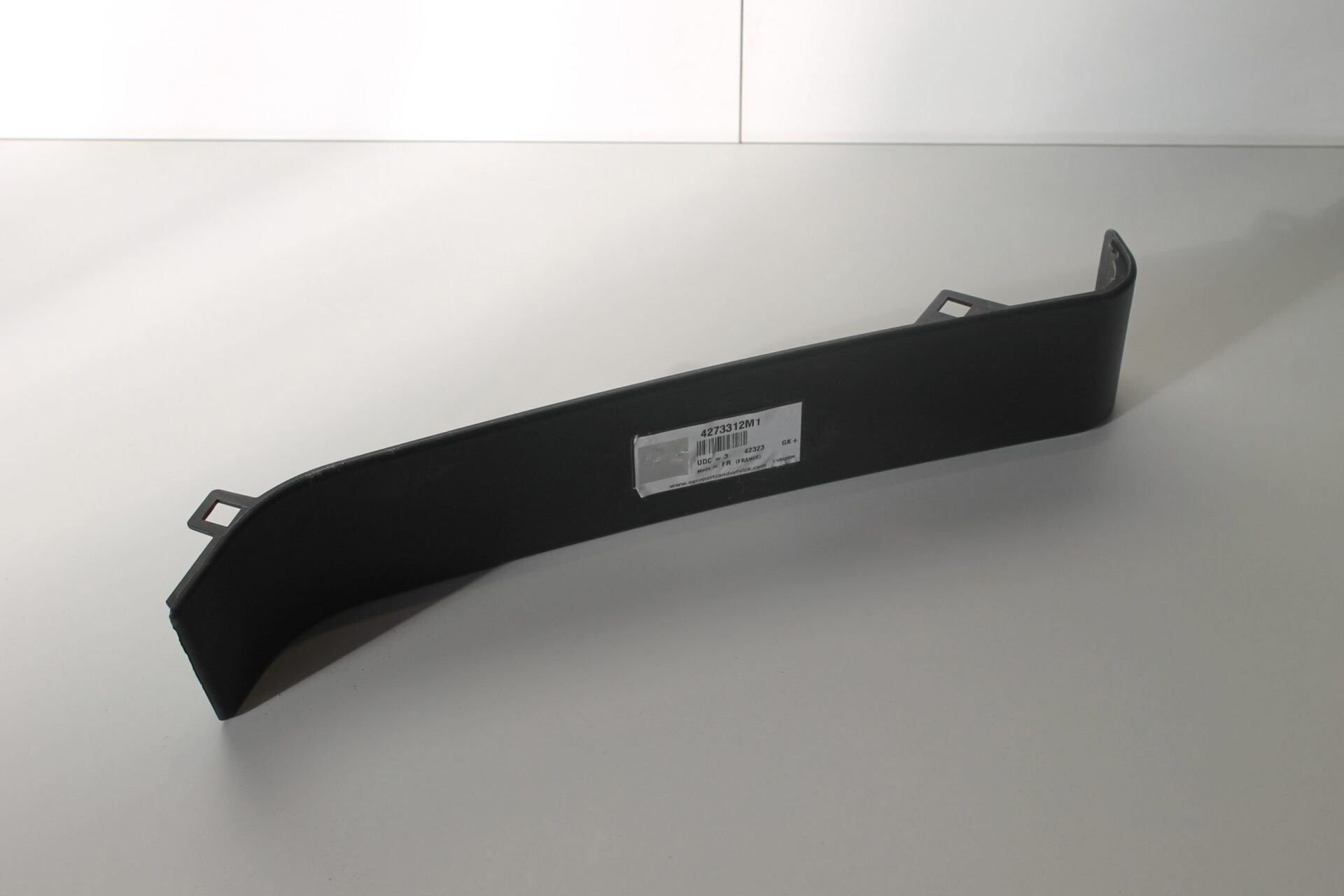 4273312M1, Cab Exterior Trim, Right Hand, Massey Ferguson Tractors.