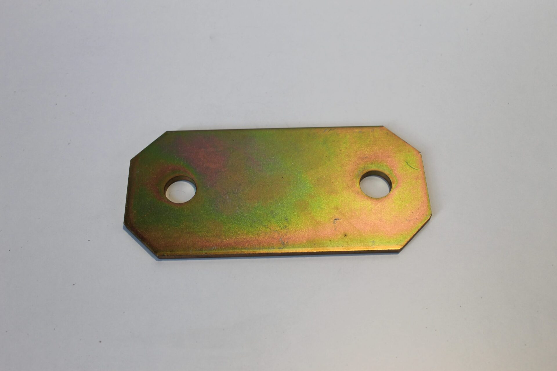 4275504M1, Cab Mount Plate, Massey Ferguson Tractors ltd.