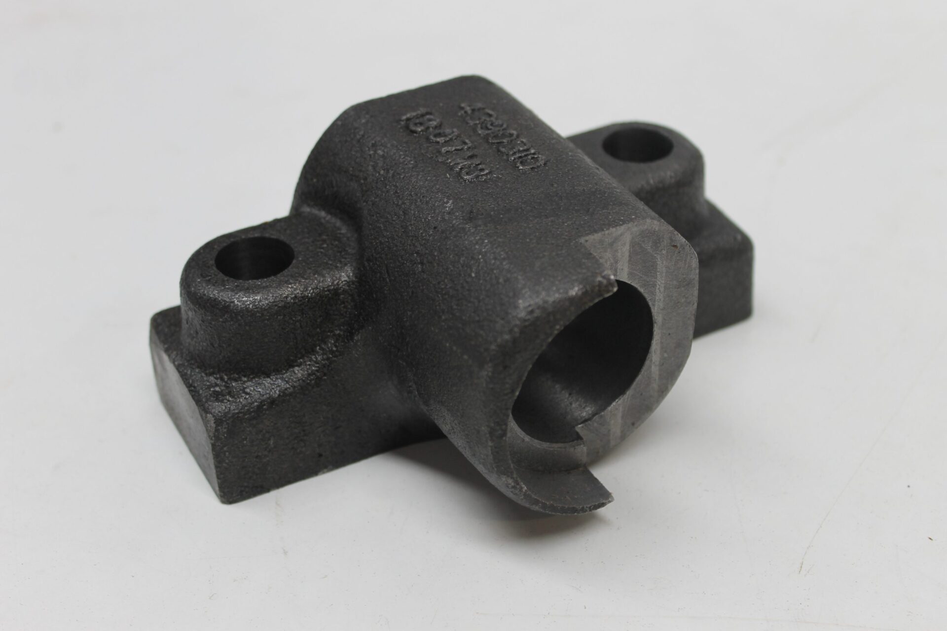 4390310M1, Suspended Axle Bearing Carrier, Massey Ferguson Tractors, Ned Murphy Tractors Ltd.