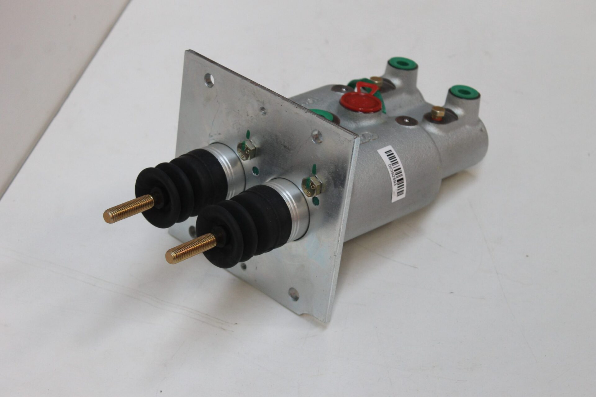 Brake Master Cylinder, 3786100M2, Massey Ferguson Tractors, Ned Murphy Tractors Ltd.