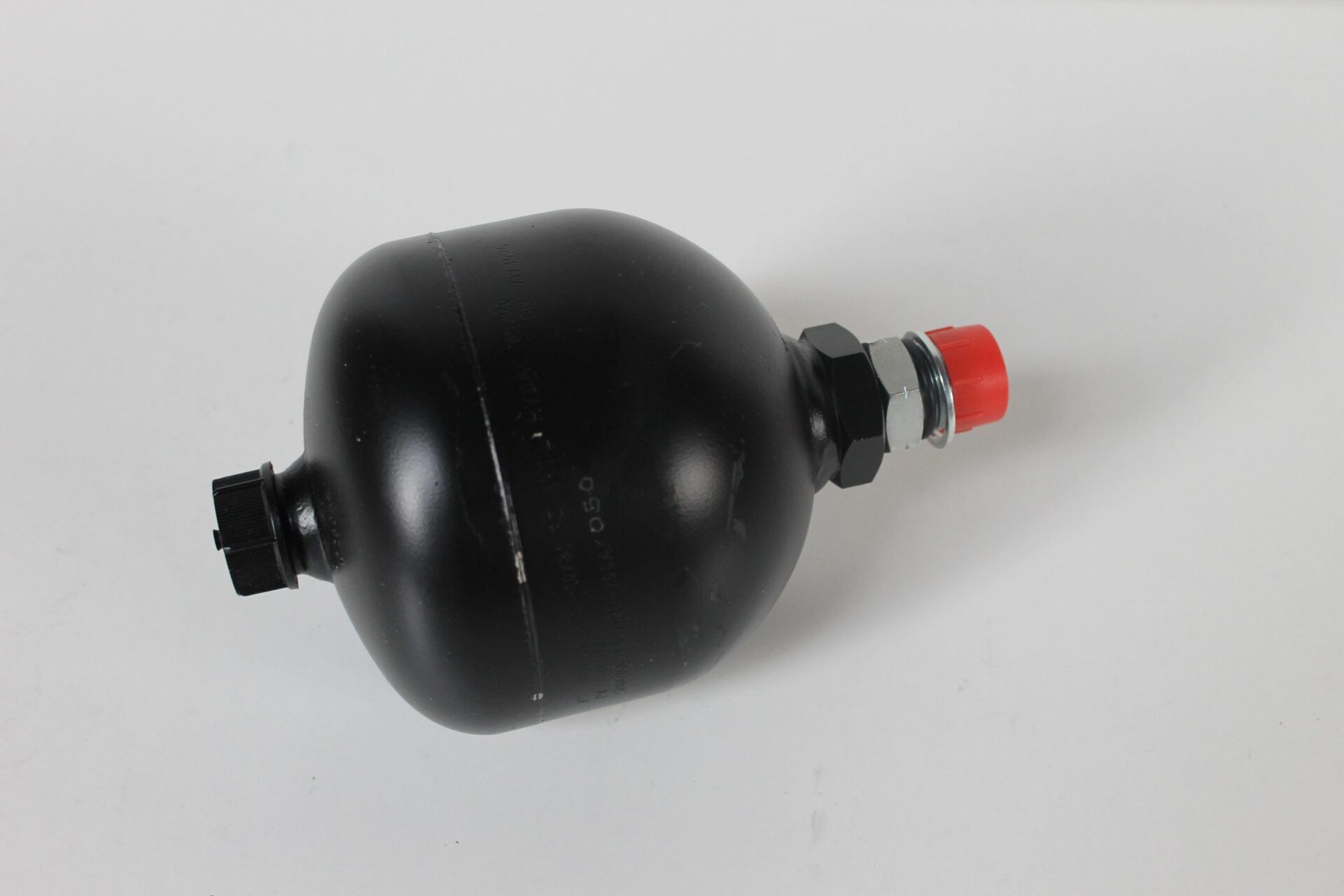 ACP0643600, Front Axle Accumulator, Massey Ferguson Tractors, Ned Murphy Tractors Ltd.