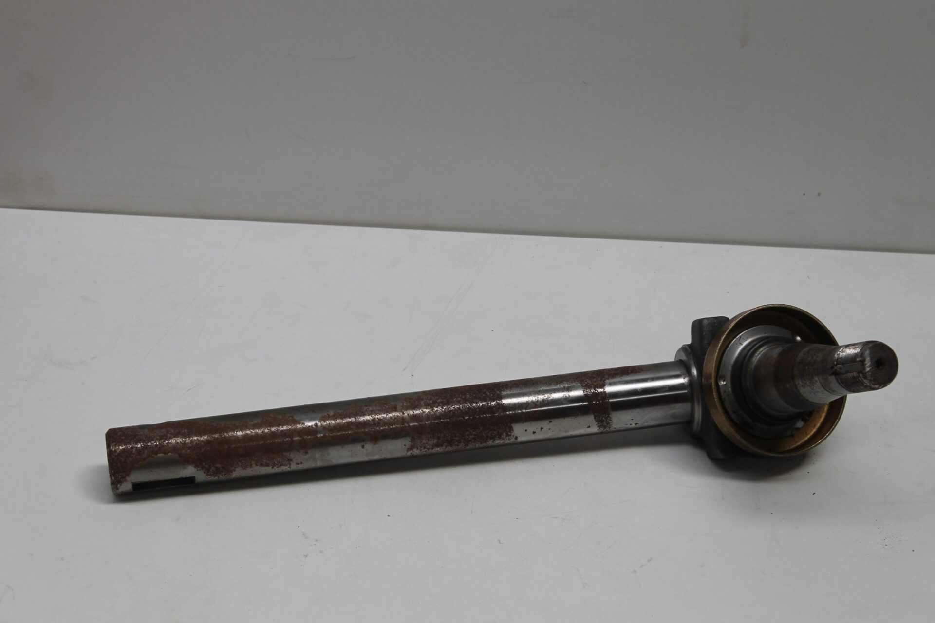 3701058M91, RH Spindle, Massey Ferguson Tractors, Ned Murphy Tractors Ltd.