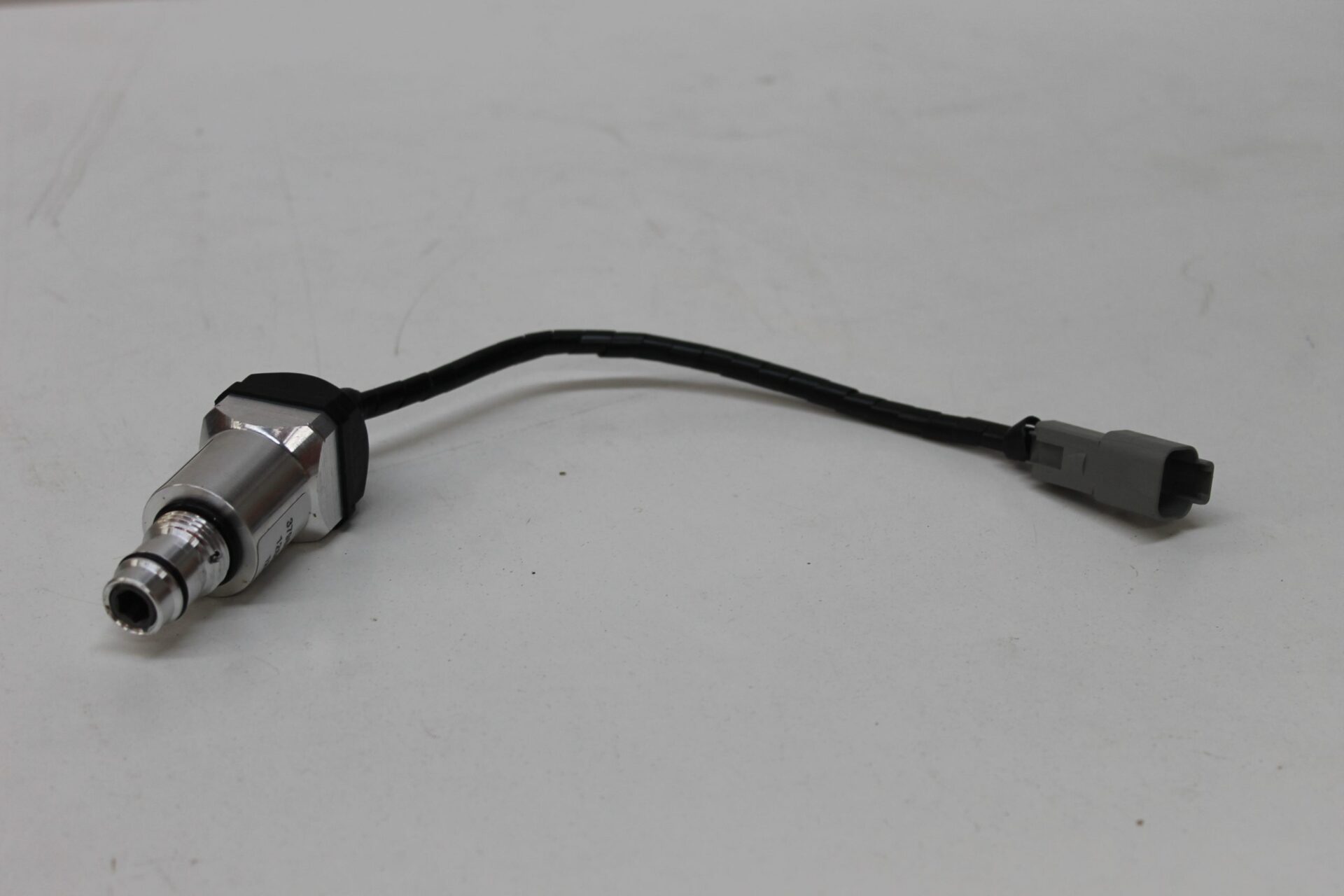 Hydraulic Filter Sensor 3798634M3, Massey Ferguson Tractors, Ned Murphy Tractors Ltd.