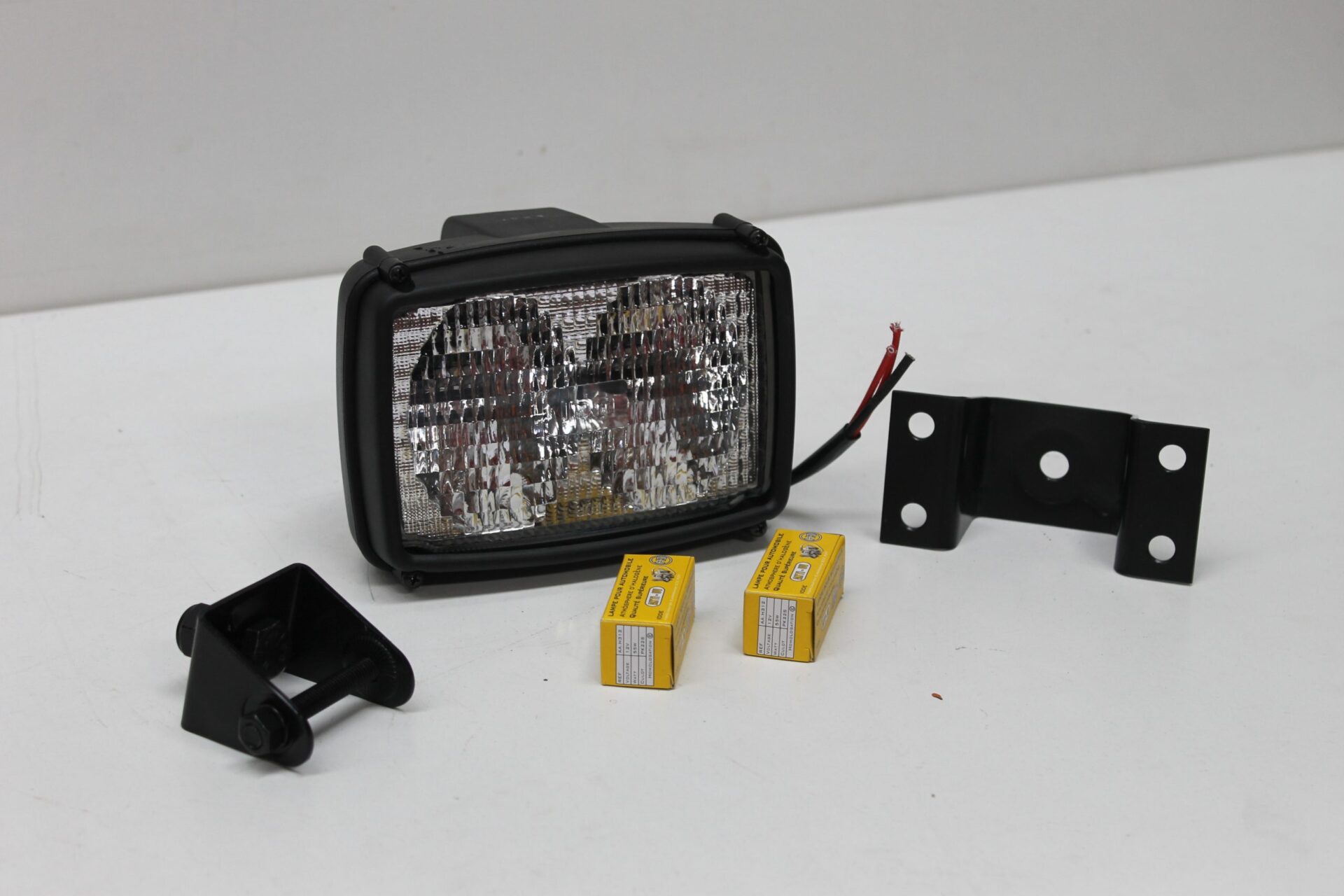 3713130M91, Cab Work Light, Massey Ferguson Tractors, Ned Murphy Tractors Ltd.