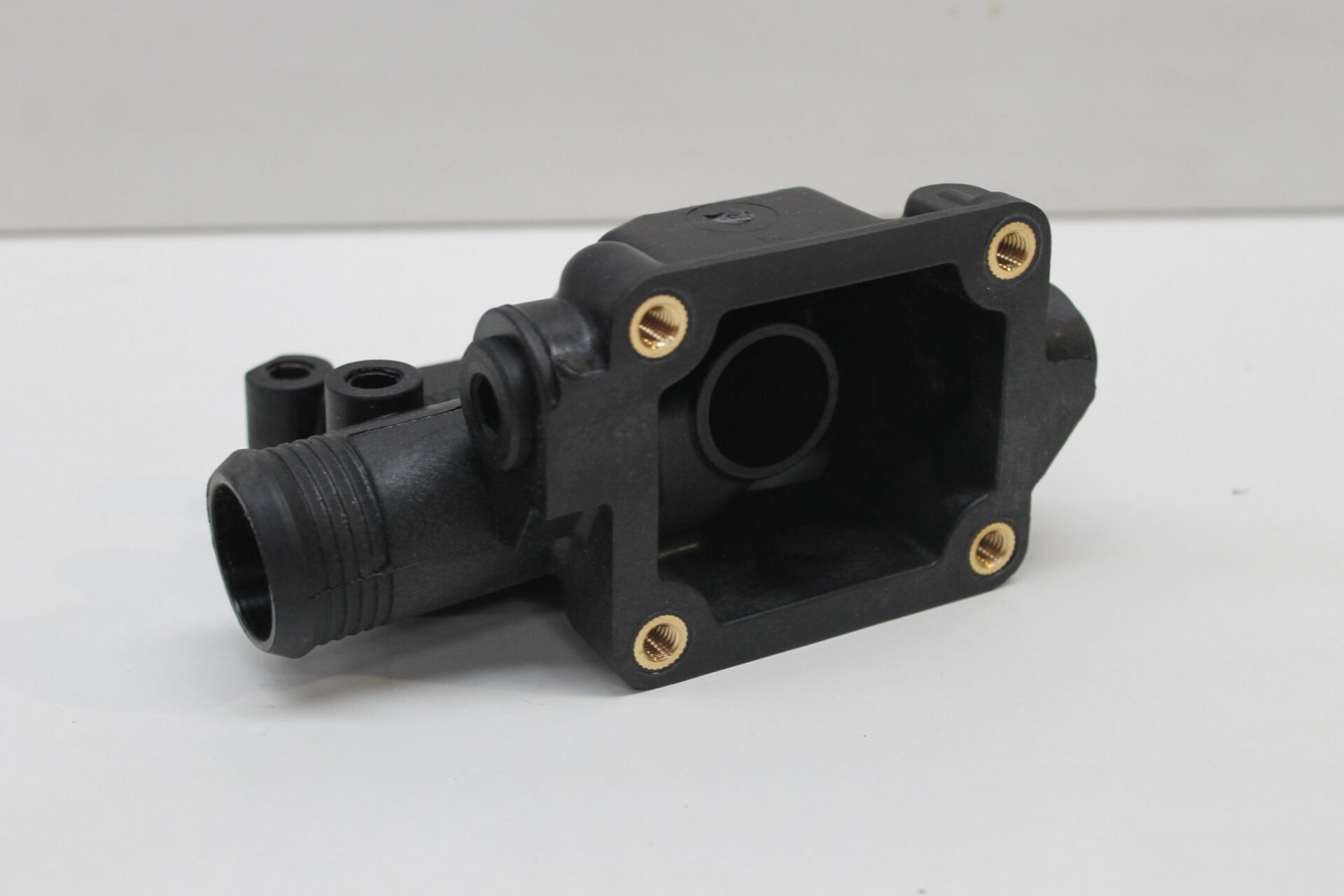 4225037M1, Thermostat Housing, Massey Ferguson Tractors ltd.