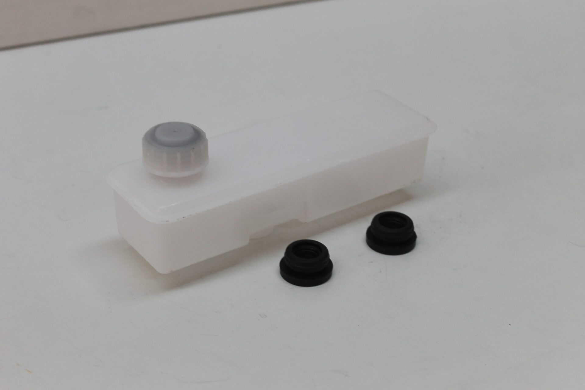 1683495M91, Brake Fluid Reservoir, Massey Ferguson Tractors, Ned Murphy Tractors Ltd.