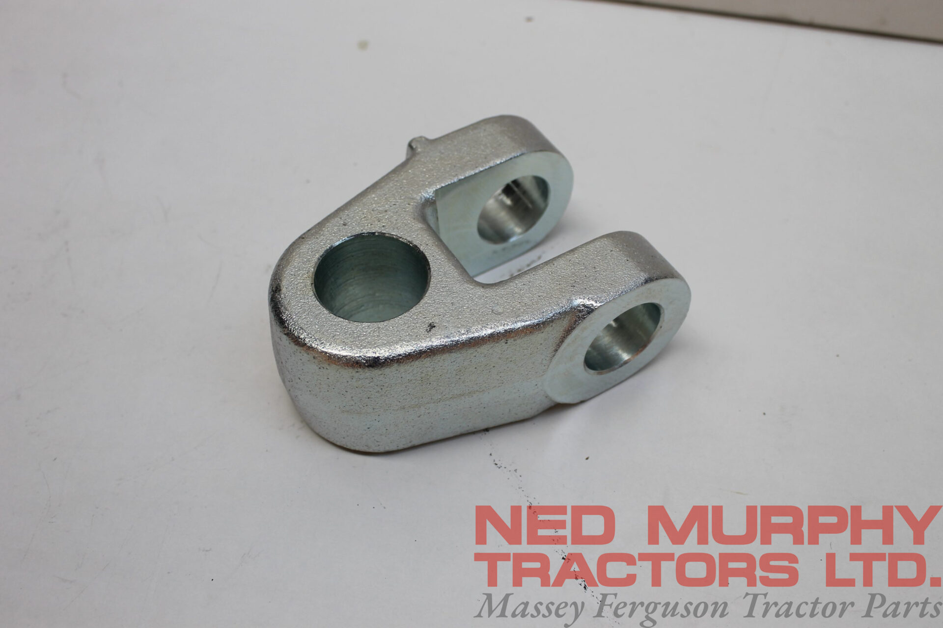 Toplink Knuckle Cat 3, S.10288, Massey Ferguson Tractors, Ned Murphy Tractors Ltd.