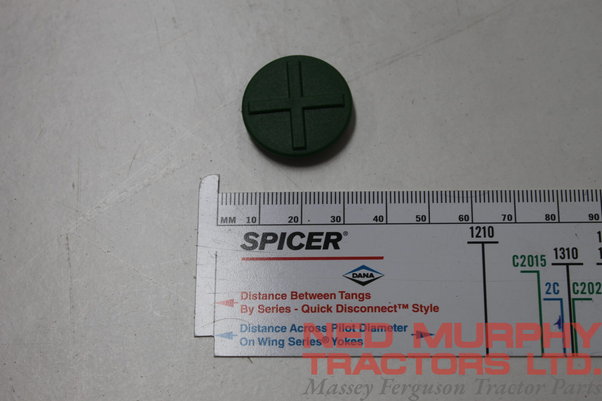 4270216M1, Spool Dust Cover Green (+), Massey Ferguson Tractors.