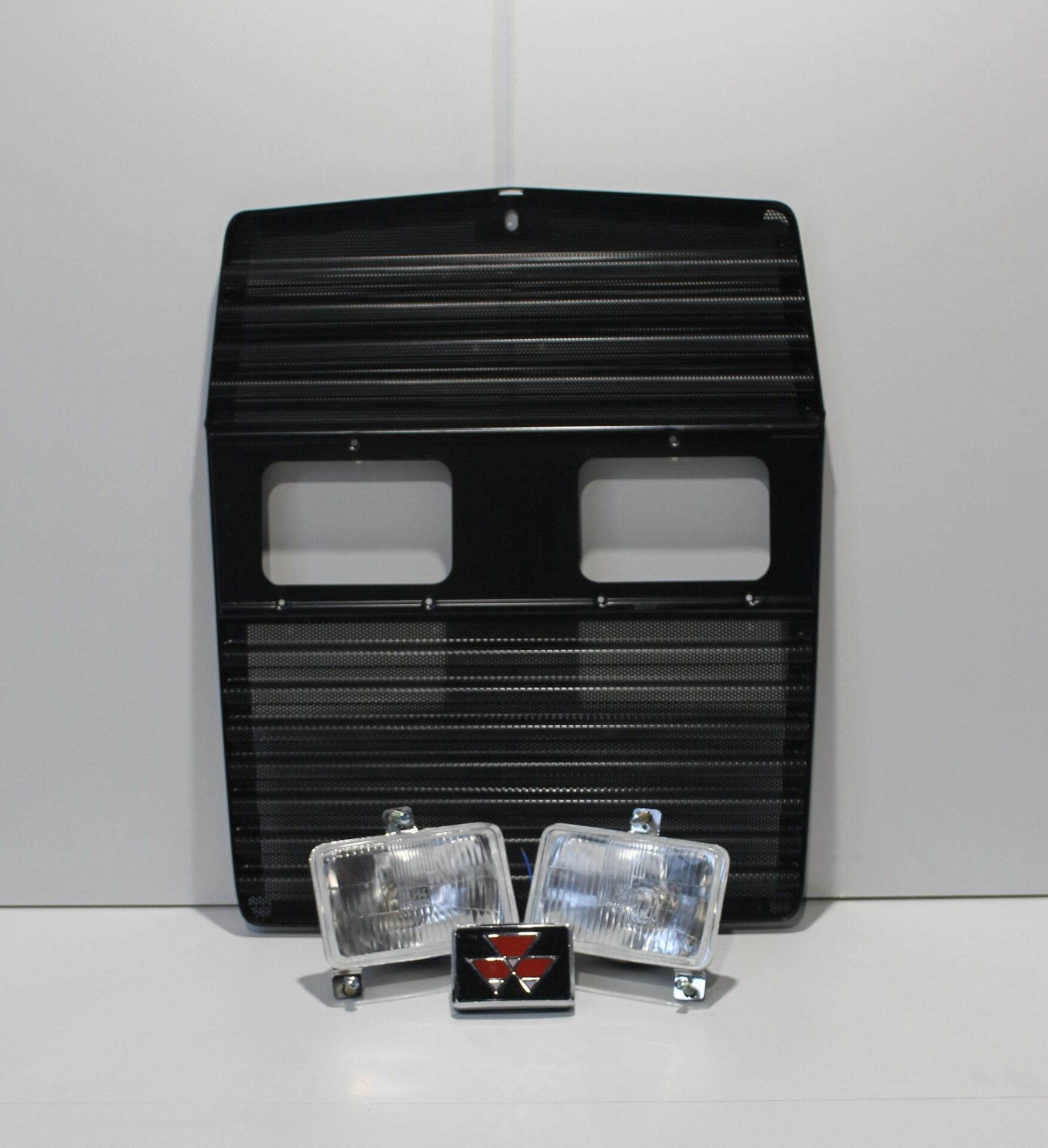 3701922M91, 300 Series Front Grill Kit Lo Profile, Massey Ferguson Tractors, Ned Murphy Tractors Ltd.