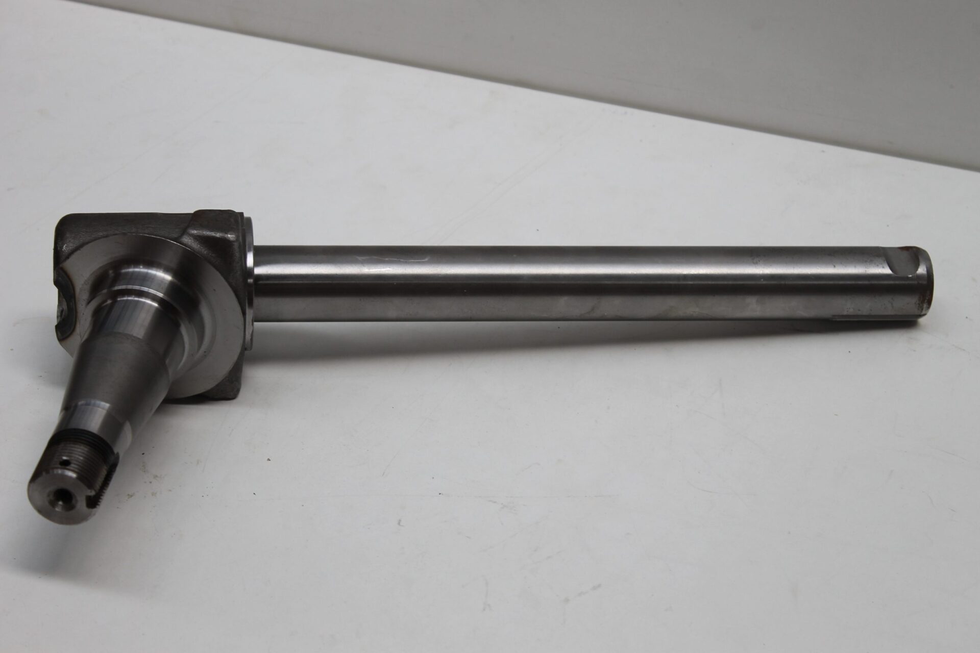 1675753M92, Spindle RH, Massey Ferguson Tractors, Ned Murphy Tractors Ltd.