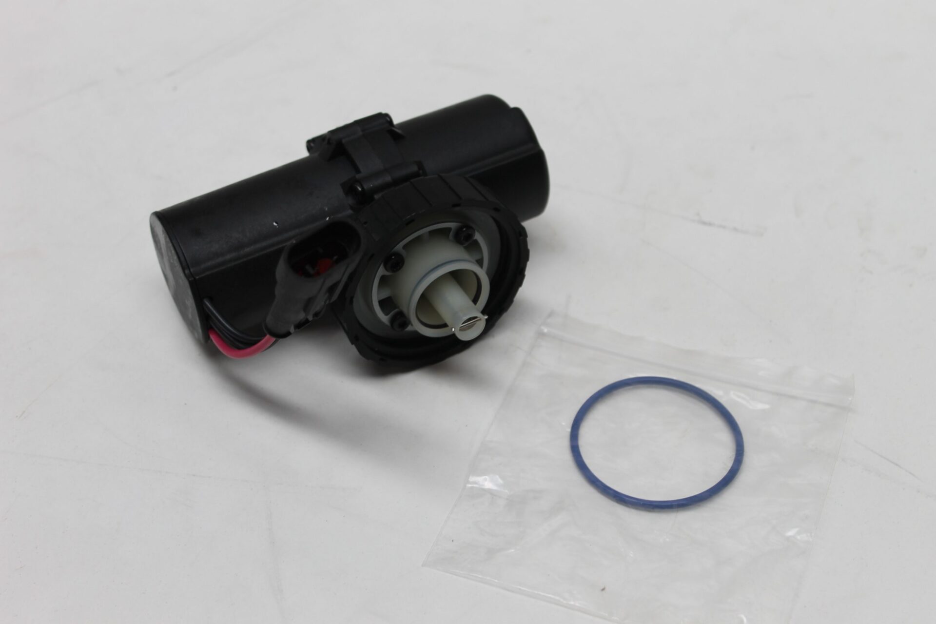 Fuel Pump, V837073629, for Massey Ferguson Tractors, Ned Murphy Tractors Ltd