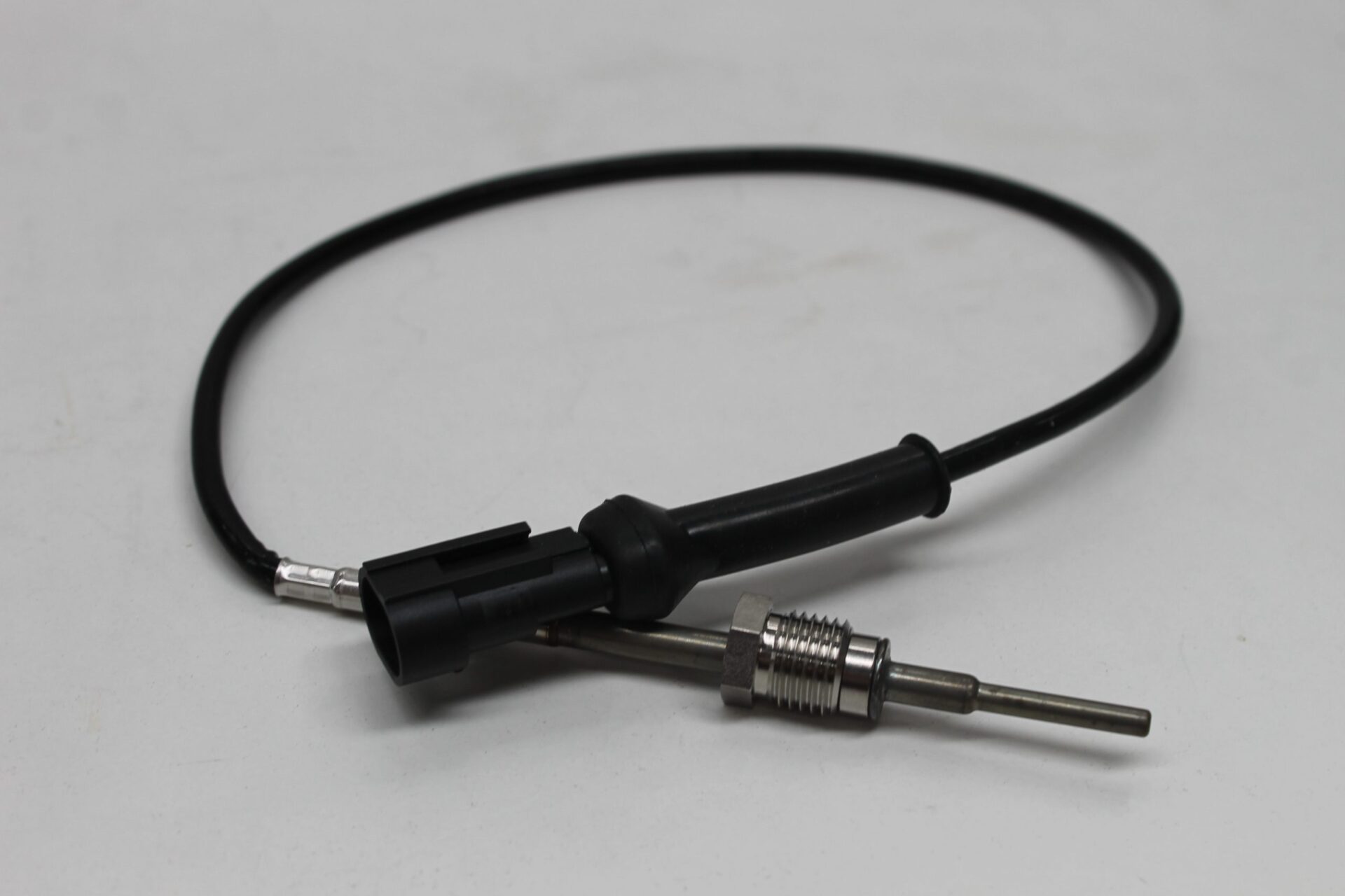 V837086231, Pollution Control Temp Sensor, Massey Ferguson Tractors, Ned Murphy Tractors Ltd.