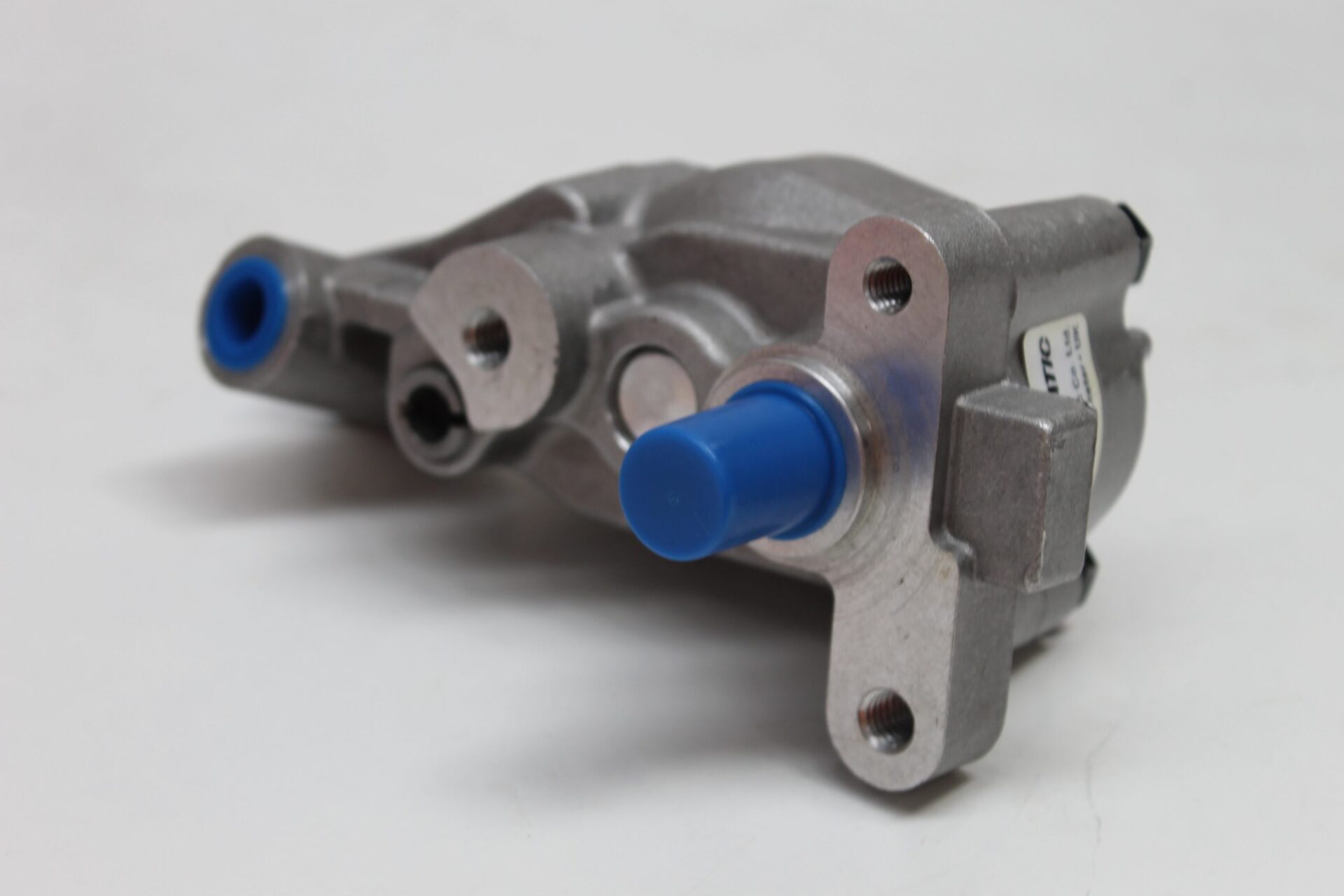 886821M94, Multipower Pump, Massey Ferguson Tractors, Ned Murphy Tractors Ltd.