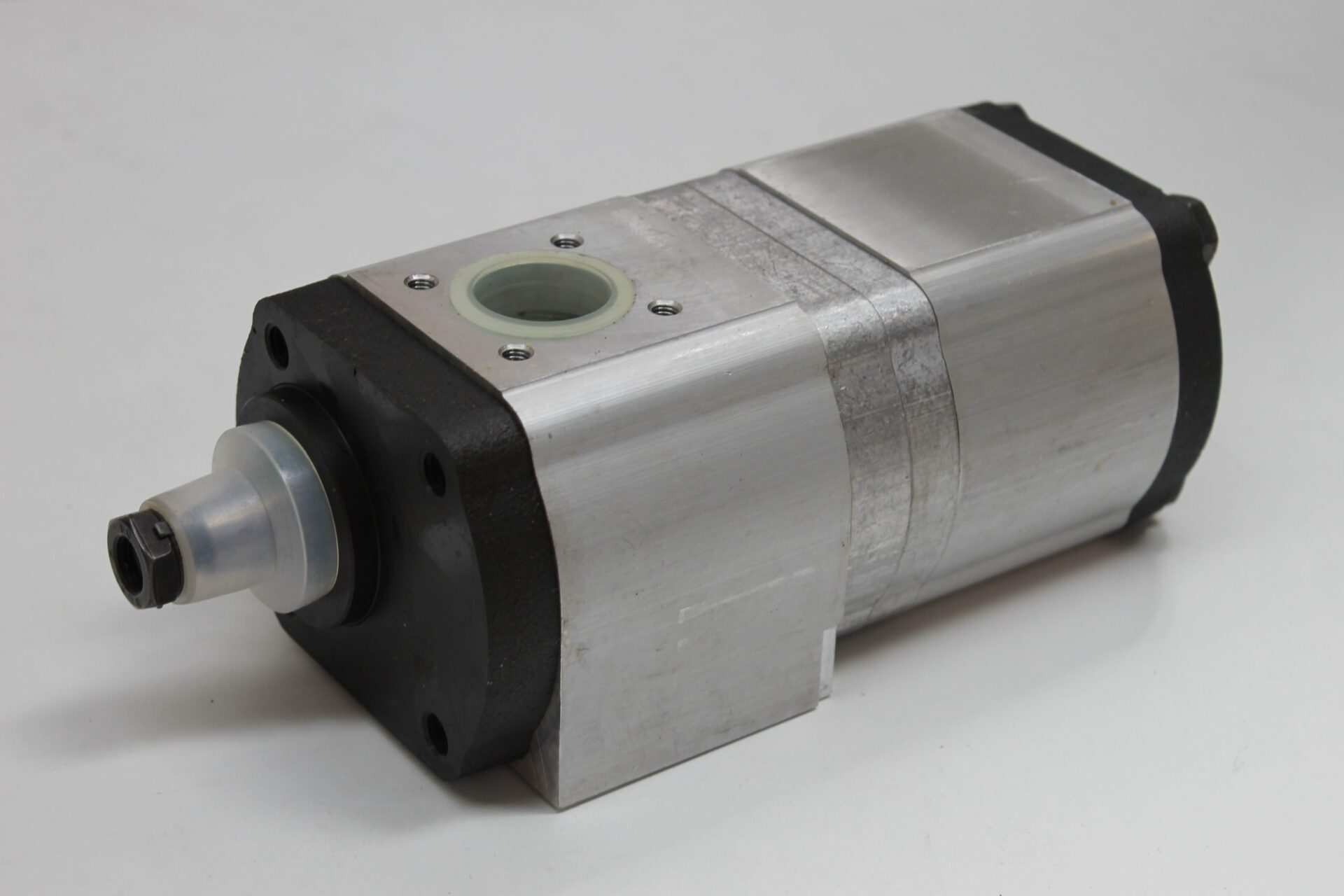 Tandem Hydraulic Pump 3797116M2, Massey Ferguson Tractors, Ned Murphy Tractors Ltd.