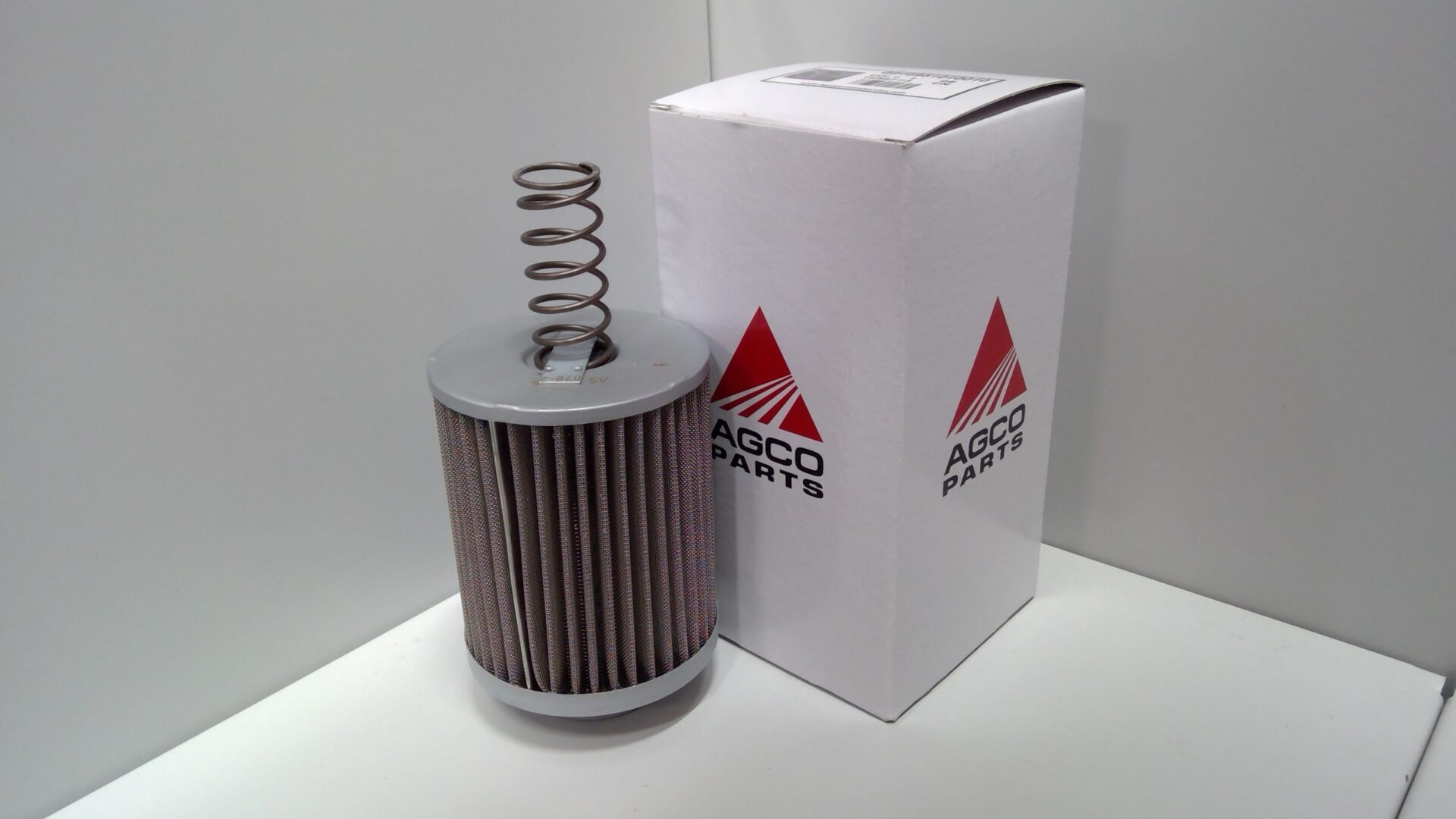 Hydraulic Oil Filter, G916951010010 for Massey Ferguson Tractors, Ned Murphy Tractors Ltd.