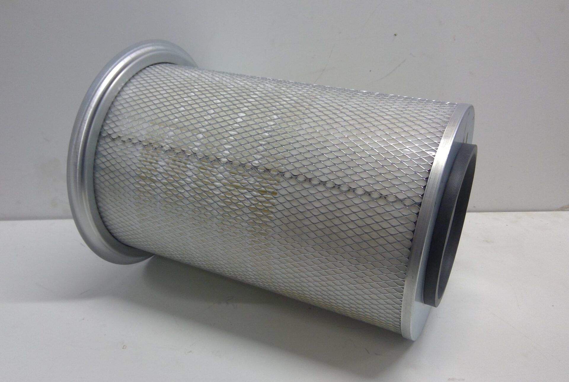 Outer Air Filter 3580723M1, Buy new or used tractor parts from Ned Murphy Tractors. Shipping available worldwide.