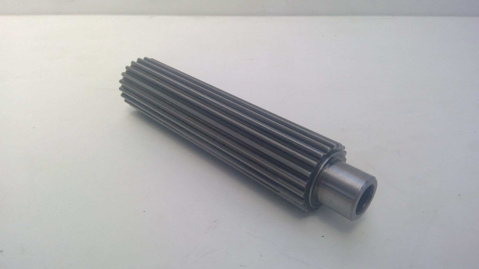 3811541M2, Power Shuttle Transmission Shaft, Massey Ferguson Tractors, Ned Murphy Tractors Ltd.