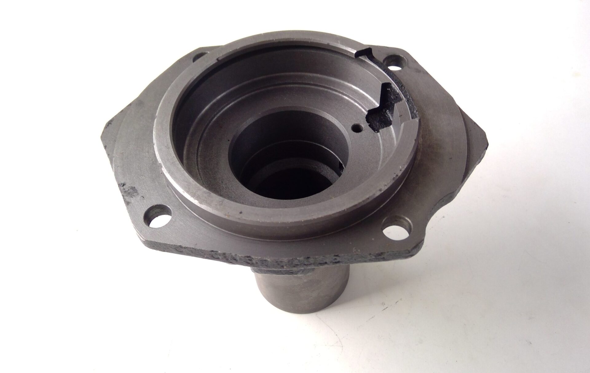 Retainer 3761240M92 - Image 3