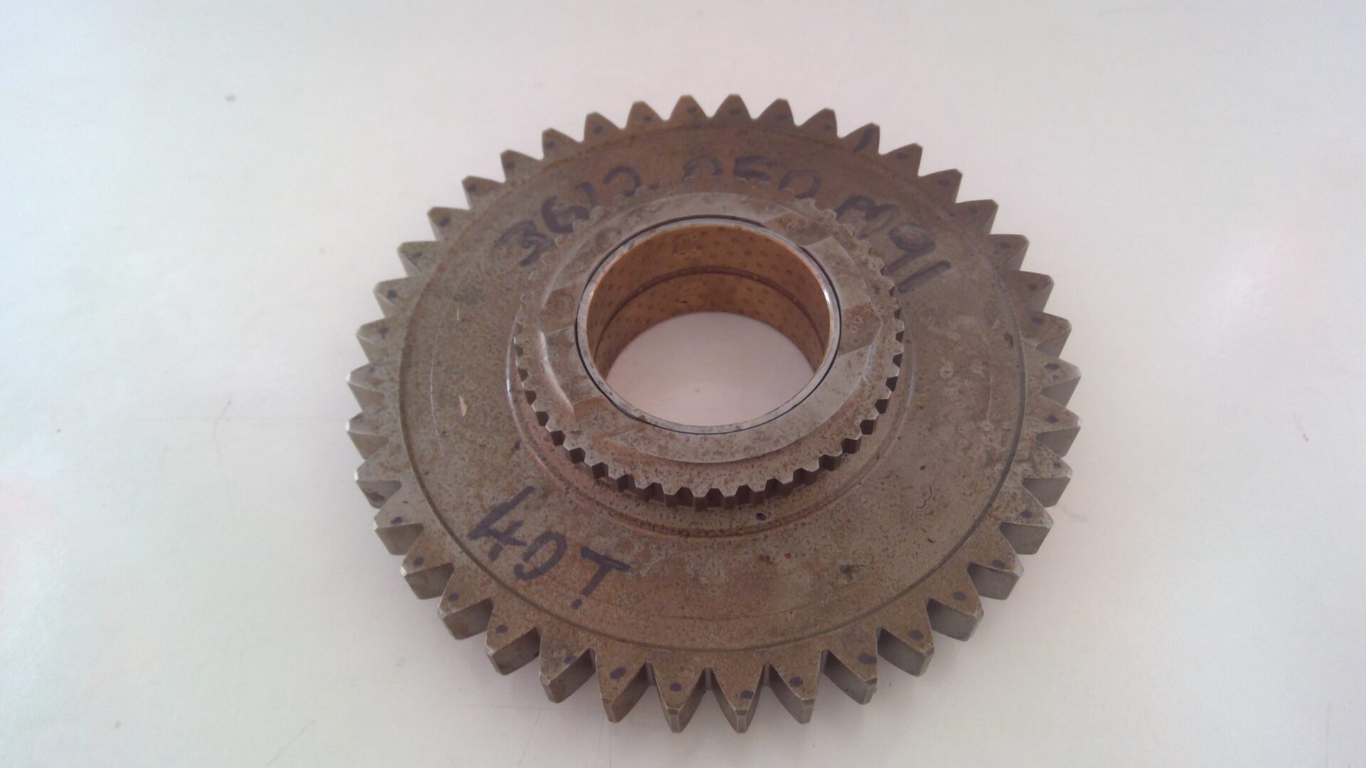 Gear 40T - 3612050M91, Massey Ferguson Tractors, Ned Murphy Tractors Ltd.