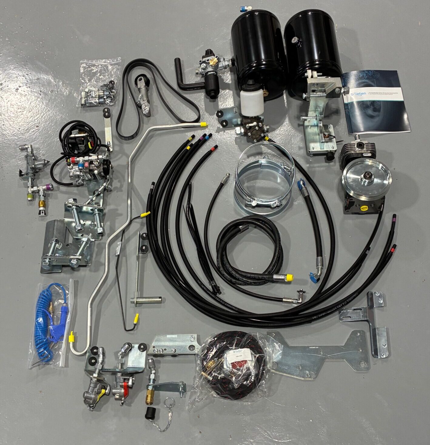 Air Brake Kit 7615, 7616, 7618 Dyna 6 for Massey Ferguson Tractors. Massey Ferguson Tractors, Ned Murphy Tractors Ltd.