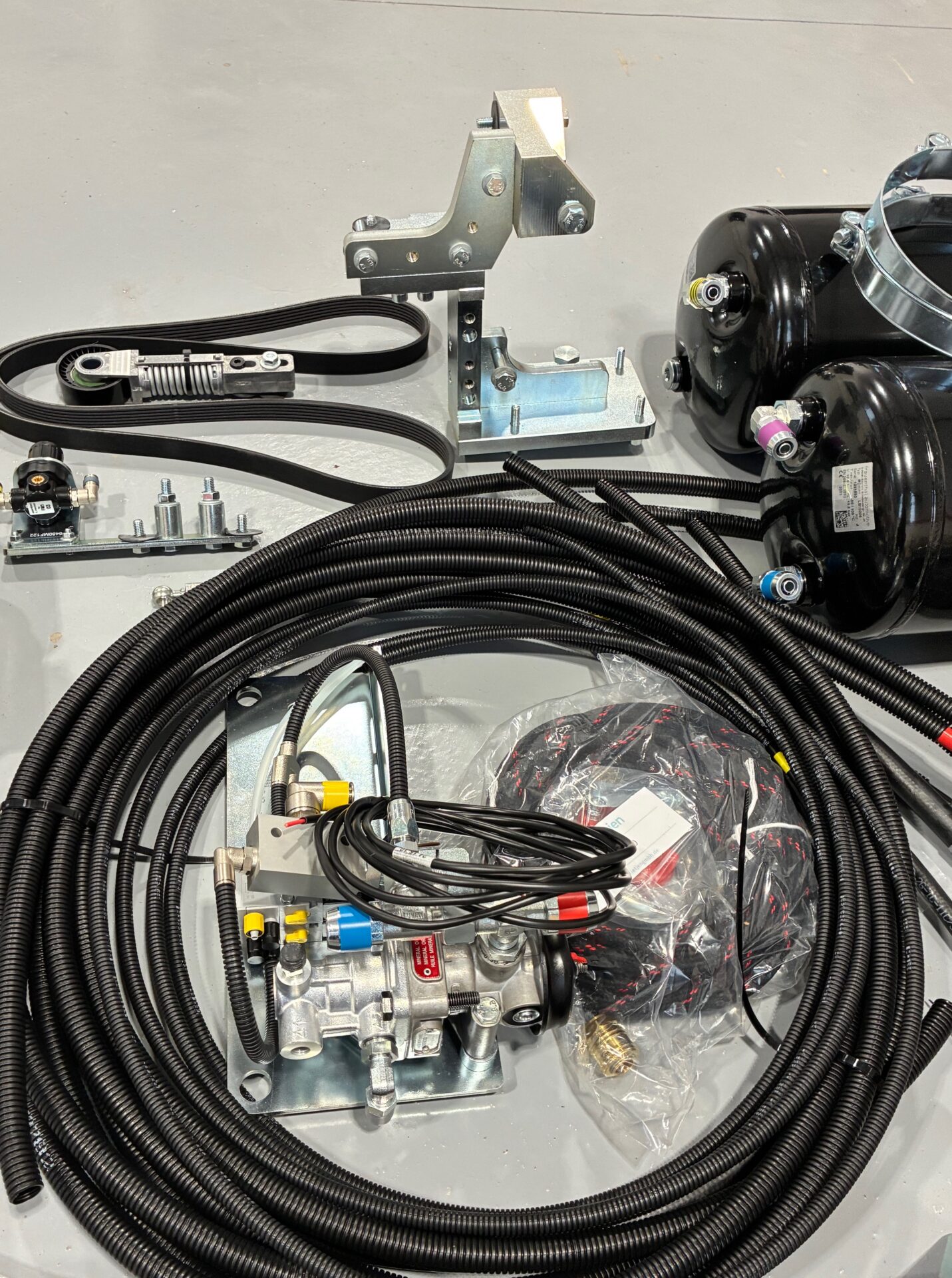 Air Brake Kit 7619, 7620, 7622, 7624 Dyna 6. Massey Ferguson Tractors, Ned Murphy Tractors Ltd.