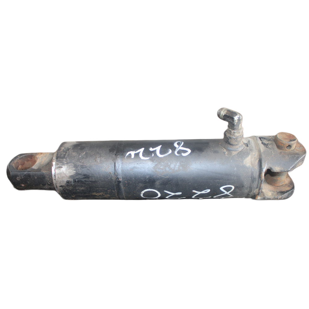 3795032M1, Lift Cylinder, Massey Ferguson Tractors, Ned Murphy Tractors Ltd.
