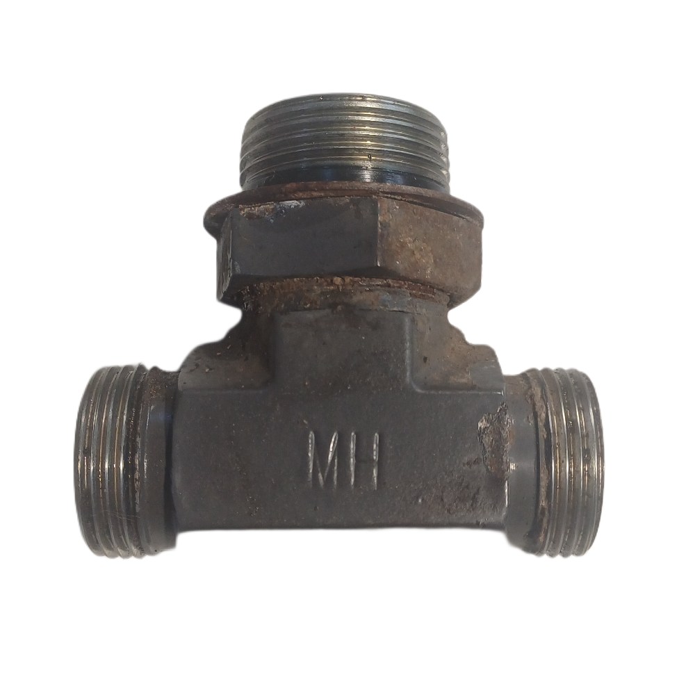 Tee Fitting 4290368M2Massey Ferguson Tractors, Ned Murphy Tractors Ltd.