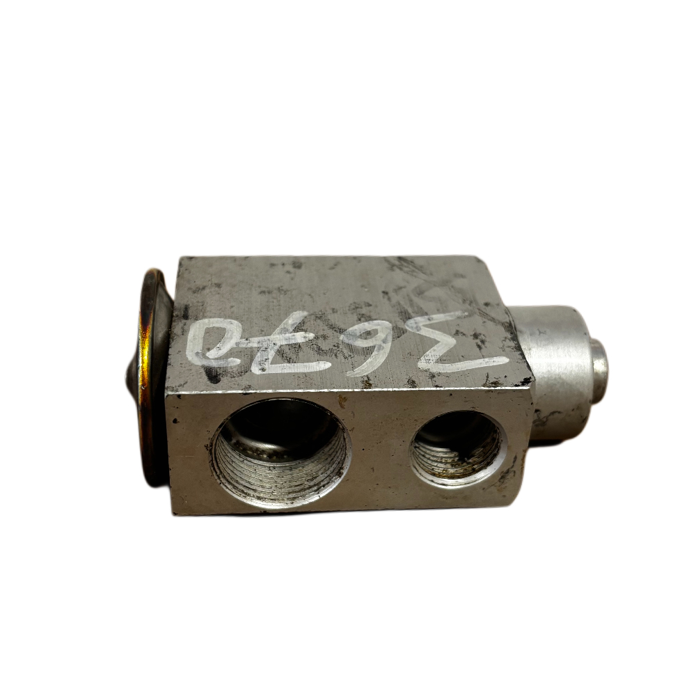 3311533M91, Regulator, Massey Ferguson Tractors, Ned Murphy Tractors.