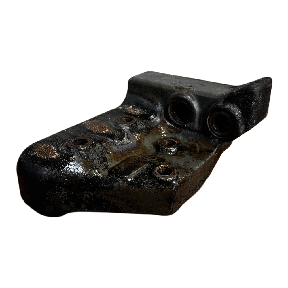 V836867635, Engine Support, Massey Ferguson Tractors, Ned Murphy Tractors.