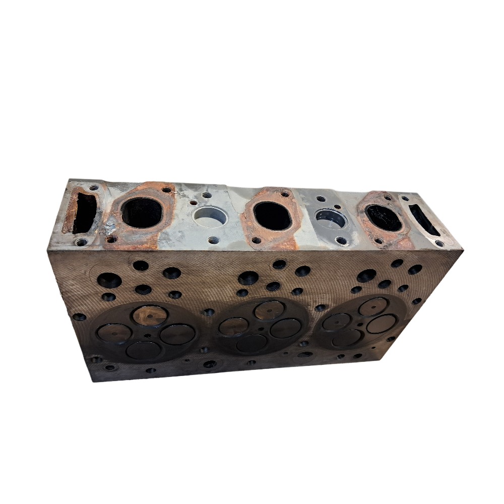 Cylinder Head ACX5038610, Massey Ferguson Tractors, Ned Murphy Tractors Ltd.