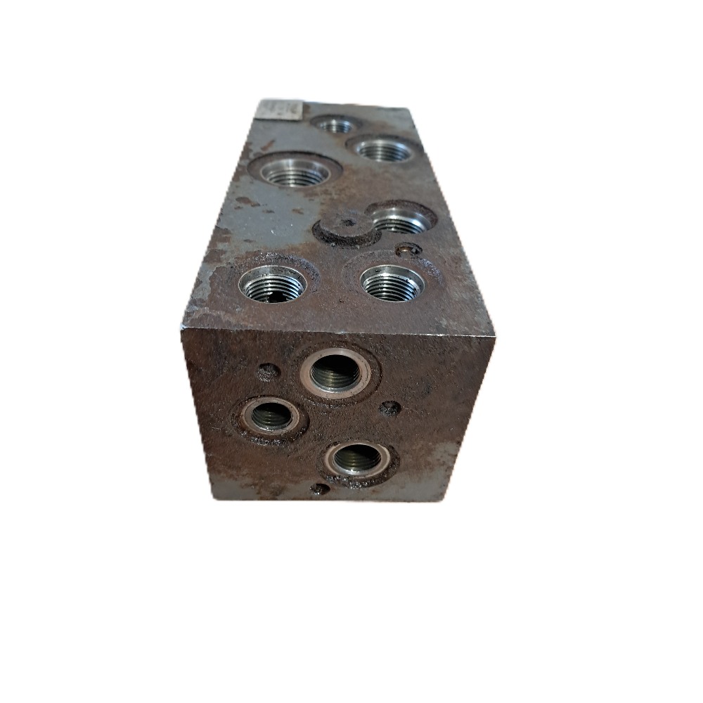 Valve Block ACP1122810, Massey Ferguson Tractors, Ned Murphy Tractors Ltd.